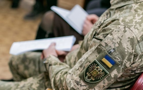 На Волині люди напали з камінням на авто ТЦК
