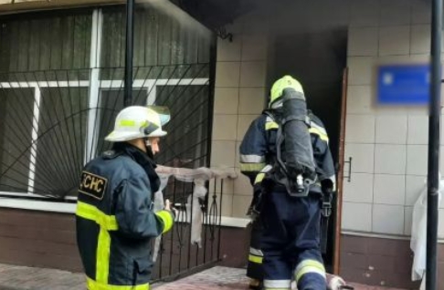 В Кропивницком загорелся университет: погибли люди