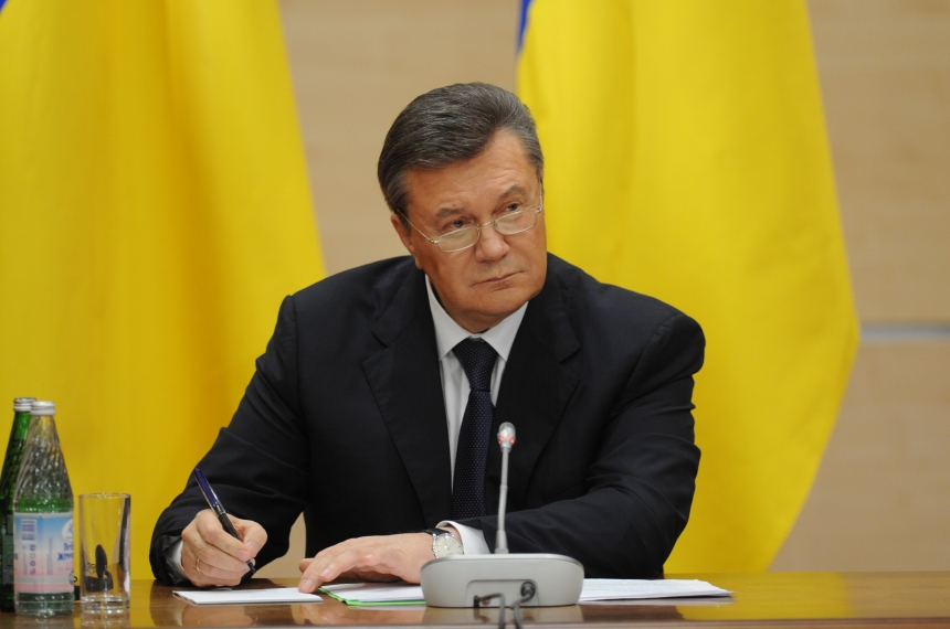 Янукович несподівано з’явився на публіці: виступив перед журналістами та підтримав Путіна
