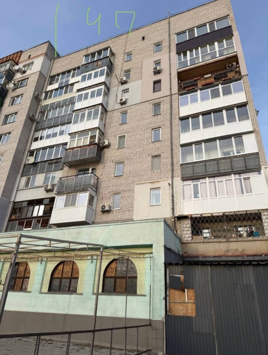 Прилет по «Бомбардиру» в Николаеве: разрушенные рядом дома восстановили за 5,8 млн (фото)