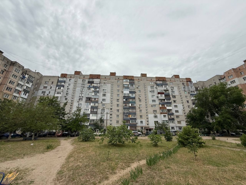 Прилет по «Бомбардиру» в Николаеве: разрушенные рядом дома восстановили за 5,8 млн (фото)