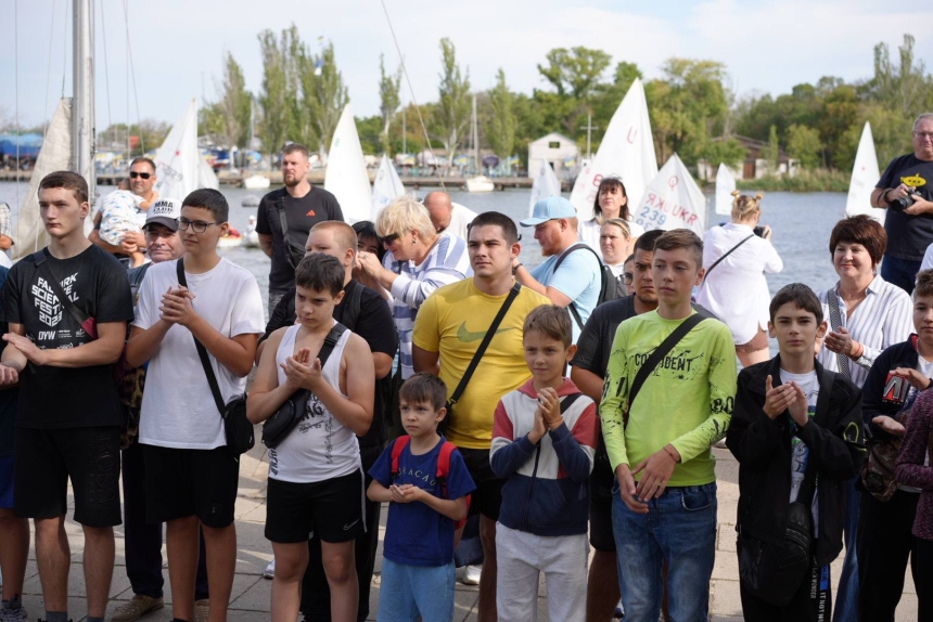 У Миколаєві на День міста стартувала вітрильна регата (фото)