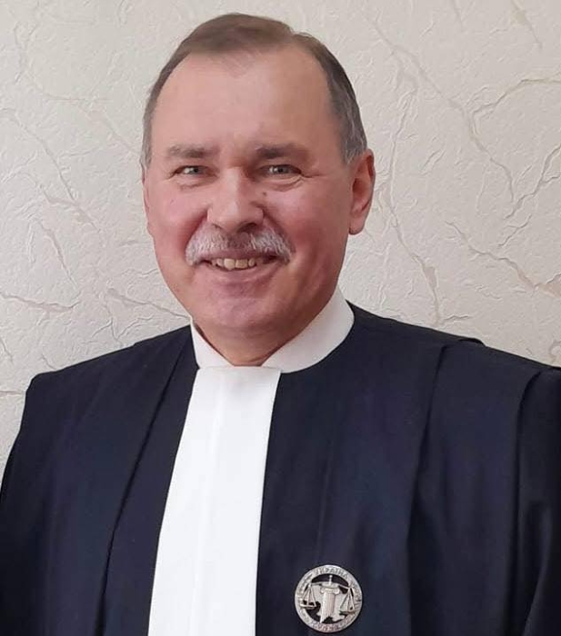 Скандально відомого південноукраїнського суддю Савіна звільнили з посади