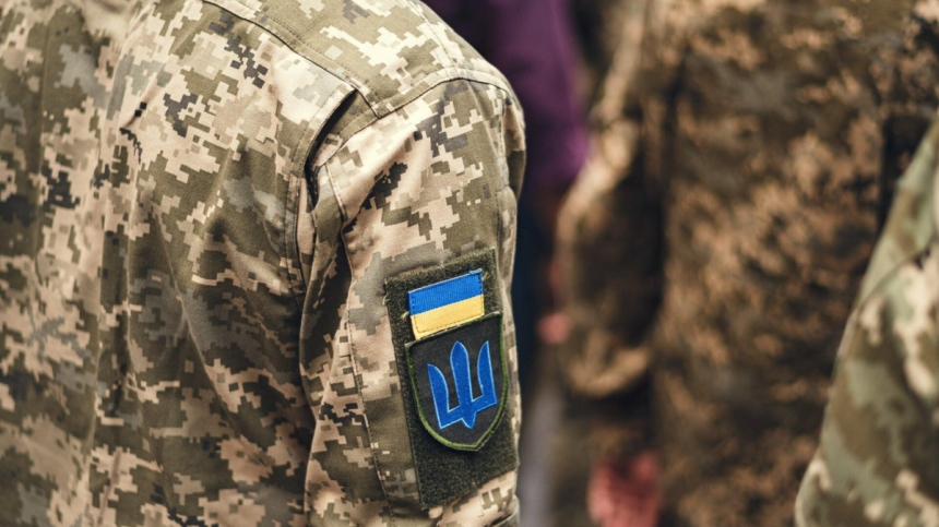 Сотрудника ТЦК ранили ножом: нападавшему удалось скрыться