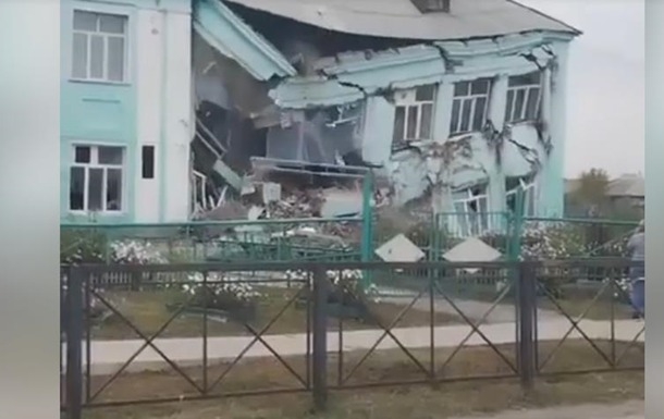 В России за день обрушились две школы: есть погибшие (видео)