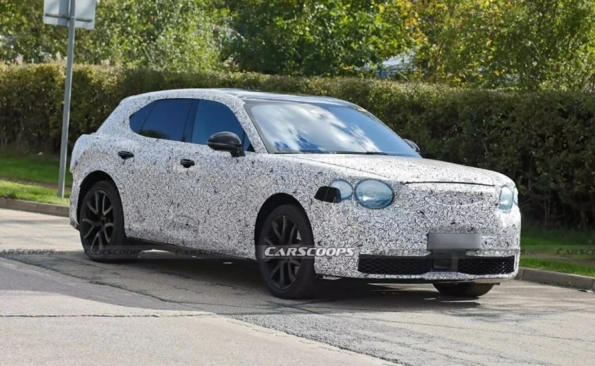 Самую дешевую модель Bentley показали до премьеры: как она выглядит