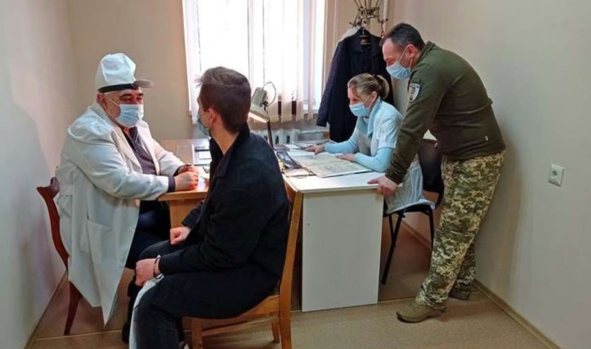 Были большие очереди на ВЛК: военный объяснил, почему пошел в СОЧ – суд вынес приговор