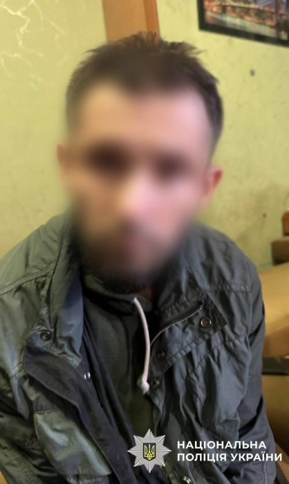 У Києві чоловік зґвалтував 7-річну дівчинку і зняв це на відео
