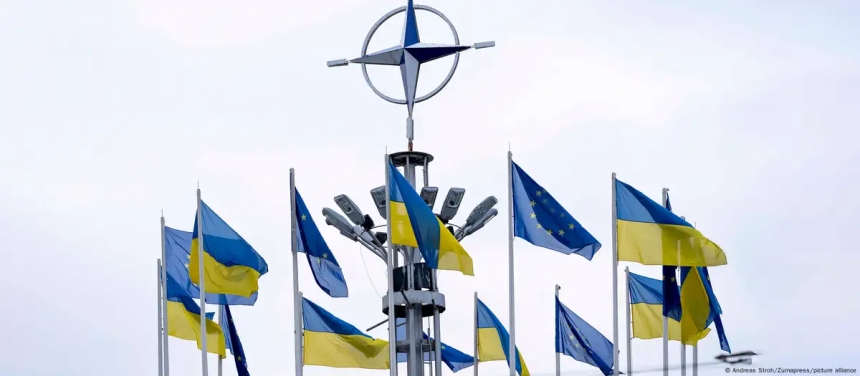 Україна все краще б'є по цілях глибоко в Росії, - НАТО