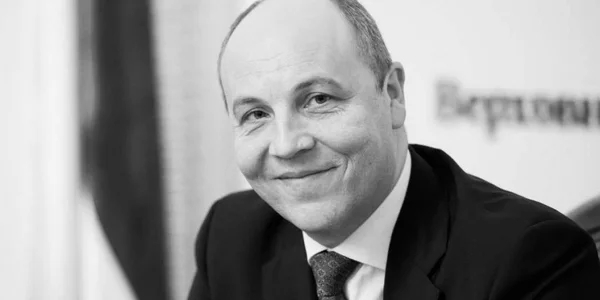 Володимир Зеленський присвоїв Андрію Парубію посмертне звання Героя України