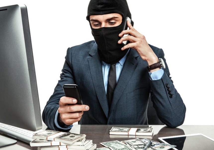 “Подовжили дію SIM-картки” за 117 тисяч гривень: шахраї обдурили мешканку Миколаєва