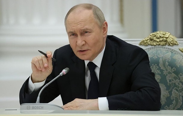 Путин отреагировал на заявление Трампа о "бумажном тигре"