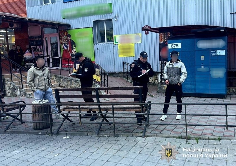 Стрілянина біля торгового центру сталася у Вінниці