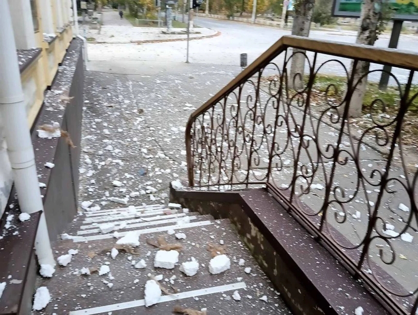 Російські обстріли пошкодили два музеї в Херсоні за один день, - ОВА