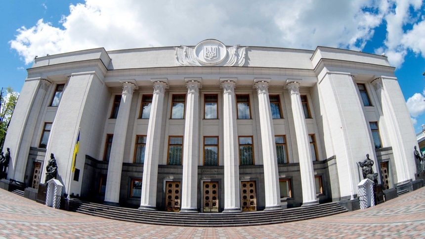 В Украине продлено военное положение и всеобщая мобилизация