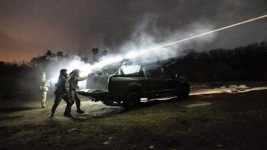 На юге Николаевщины «работает» разведдрон: пытаются сбить