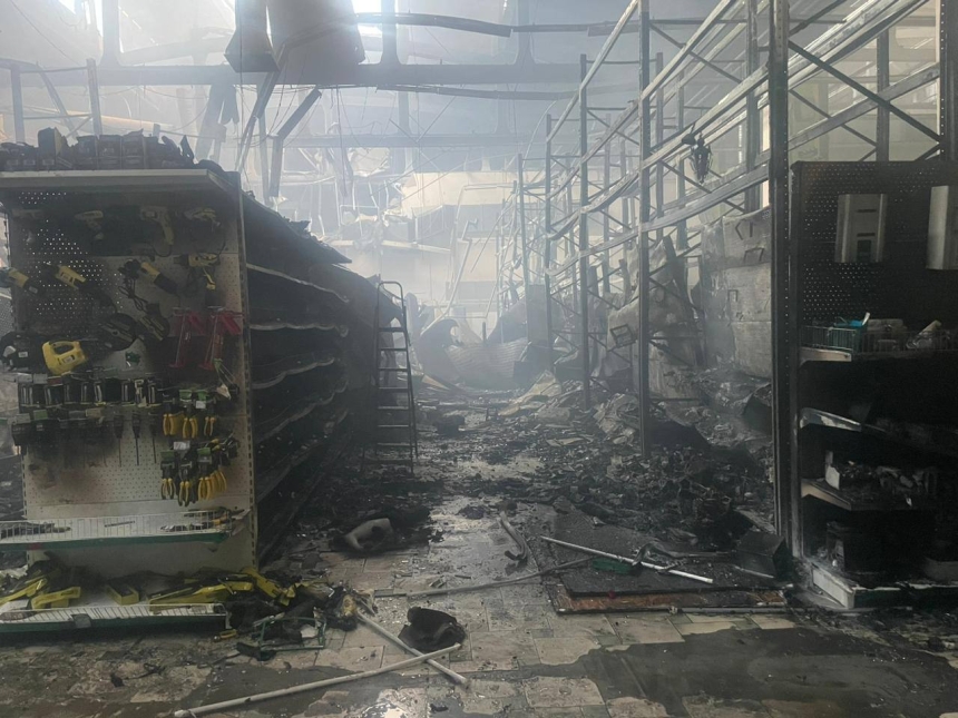 Как выглядит супермаркет после ночной атаки на Николаев (фото)