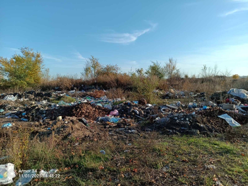 Незаконную свалку обнаружили инспекторы в общине под Первомайском