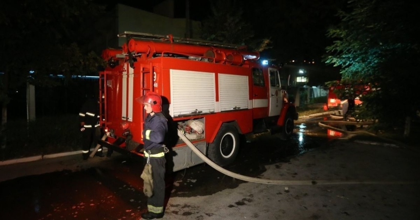 В Николаеве горела пятиэтажка: погибла пенсионерка, жителей эвакуировали