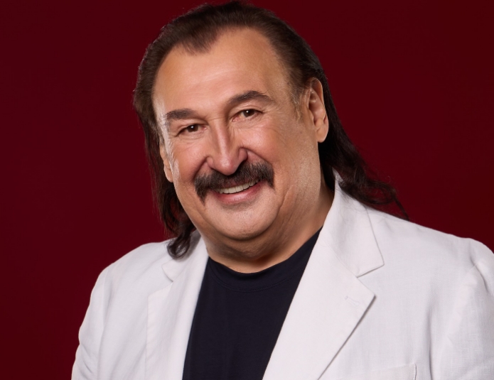 Певец Степан Гига попал в больницу: его прооперировали