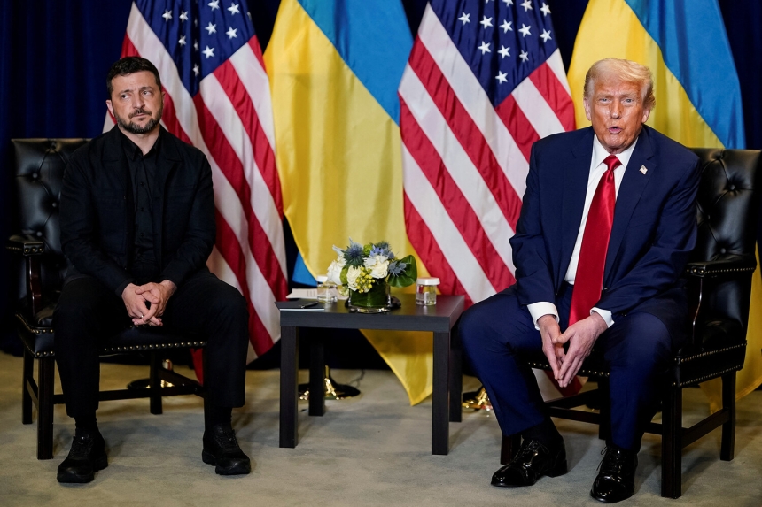 Зеленскому дали понять, что мирный план США надо принять, - Bloomberg