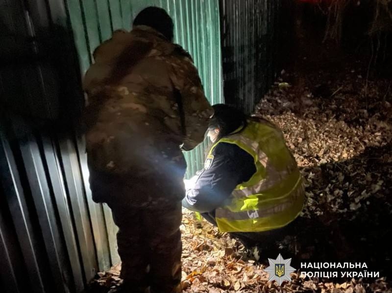 15-річна дівчина залишила новонародженого біля смітника