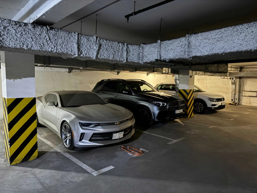 Как подземный паркинг может повредить автомобиль: главные риски и как их избежать