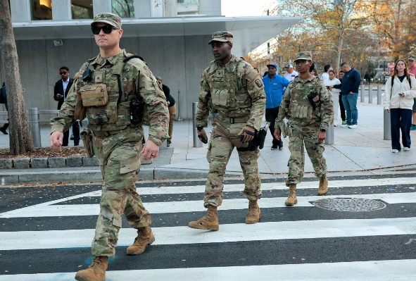 У Белого дома произошла стрельба: задержан мигрант, который стрелял по гвардейцам США (видео)