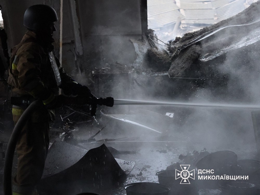 Атака «Шахедов» по Николаеву: фото и видео последствий