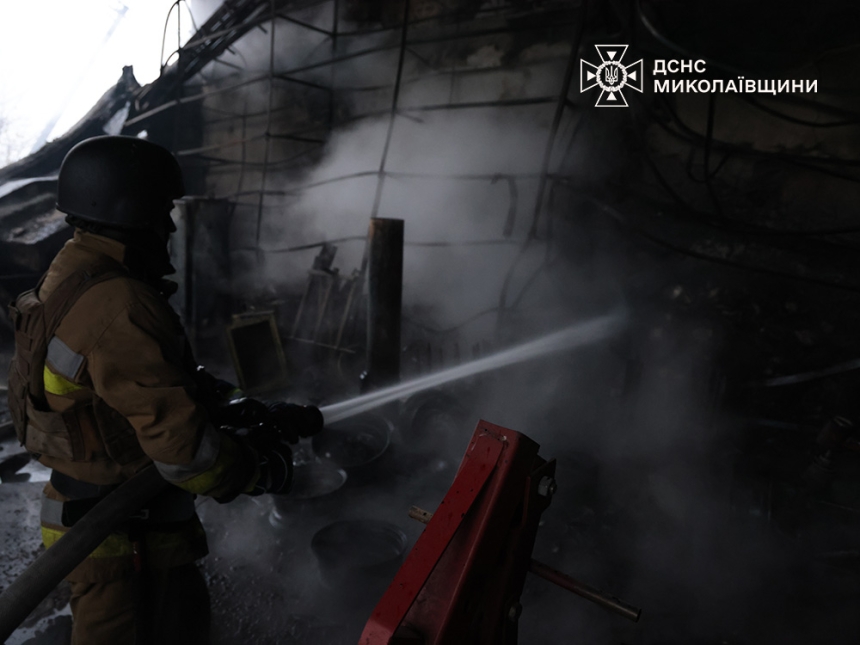 Атака «Шахедов» по Николаеву: фото и видео последствий