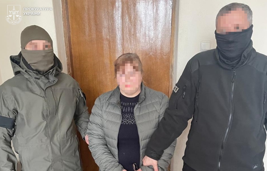 Задержали во время совещания в городском совете: в Николаевской области женщина помогала врагу и получила приговор