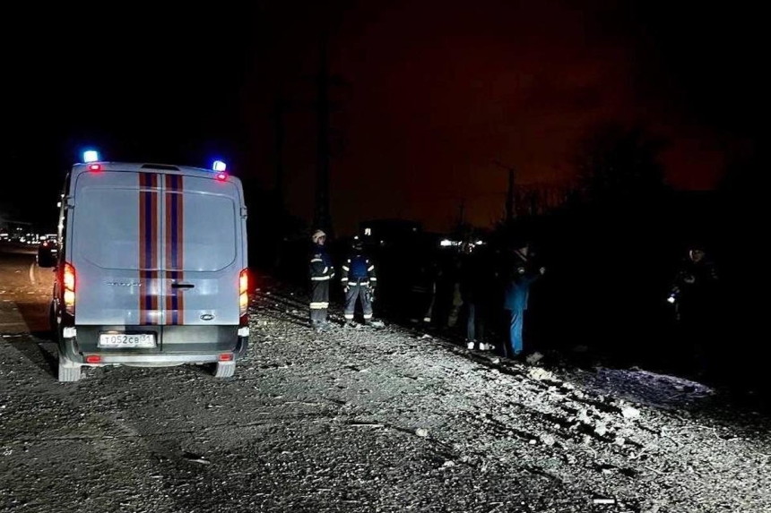 В Белгороде российская авиабомба повредила энергетику: город остался без света