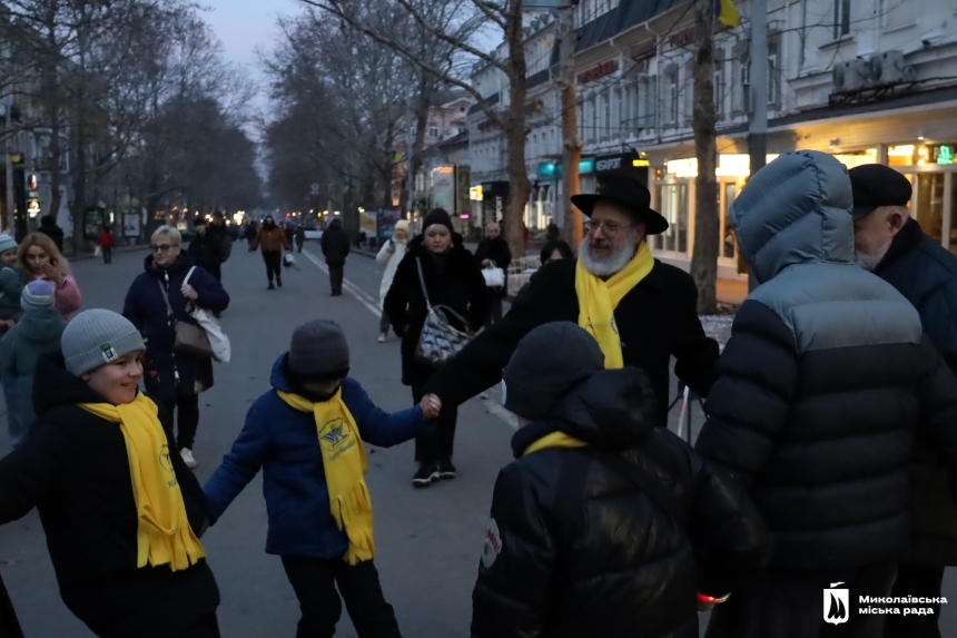 Ханука в Николаеве: как зажгли первую свечу (фото)