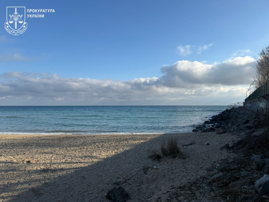 Канализационные воды загрязняют пляж и море в Одессе: суд обязал горсовет решить проблему