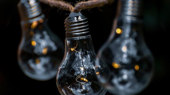 Украина остаётся в режиме отключений: новые графики на 21 декабря