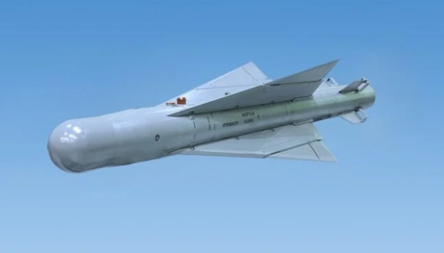 Удар КАБами по Миколаївській області: поранений у тяжкому стані, зруйнований склад із «гуманітаркою»