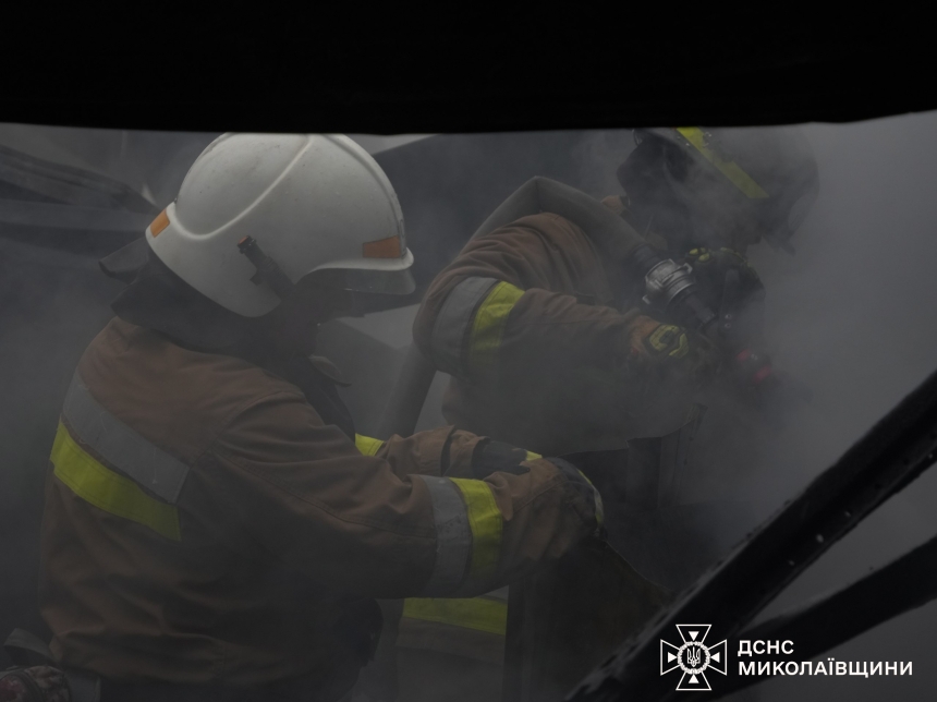 Появились фото масштабного пожара в Снигиревке