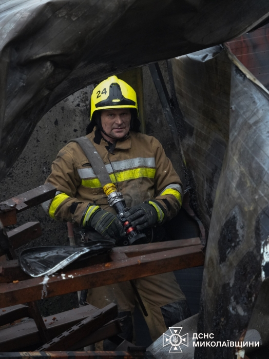 Появились фото масштабного пожара в Снигиревке