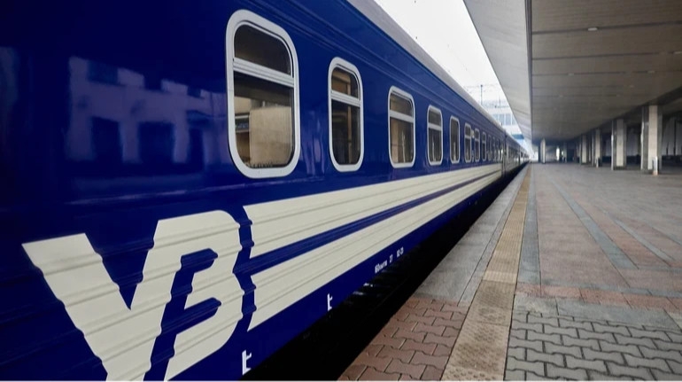 «Укрзализныця» запускает дополнительные поезда на праздники