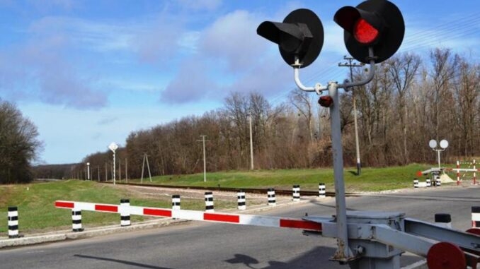 Завтра обмежать рух на залізничному переїзді у Миколаївській області