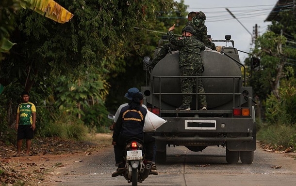 Переговоры о прекращении огня начали Таиланд и Камбоджа