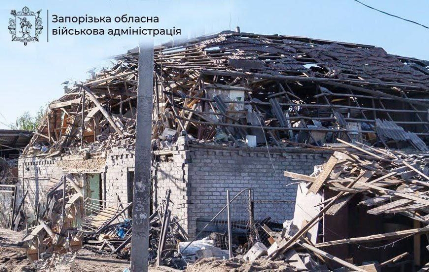Массовые удары врага по Запорожью и области: есть погибший и раненые
