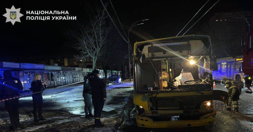 Стався вибух у пасажирському автобусі у Києві