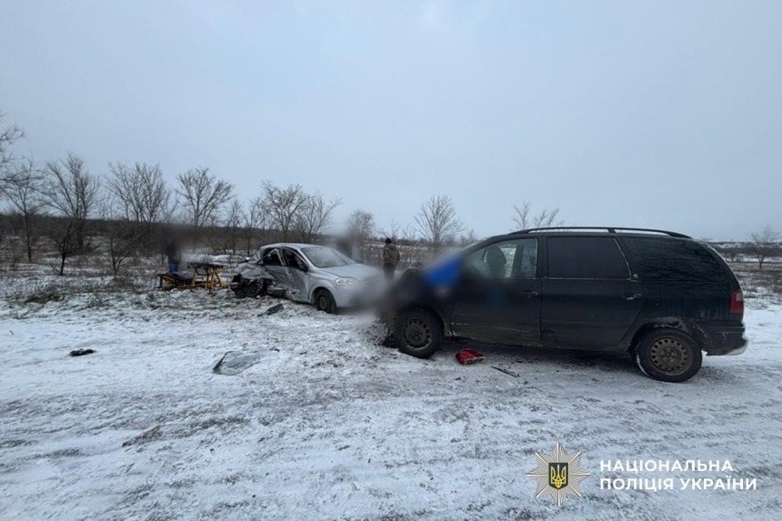В смертельной аварии в Николаевской области уже две жертвы: в больнице умер еще один пассажир