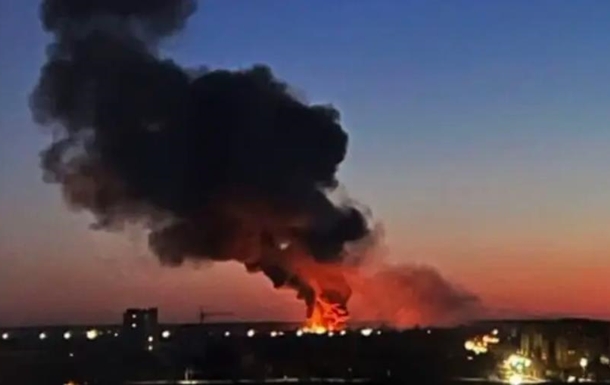 ВСУ ударили по военным объектам РФ в оккупированном Крыму (видео)