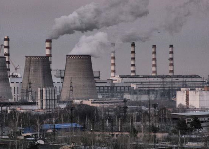 Армія РФ сильно пошкодила Херсонську ТЕЦ, є поранена