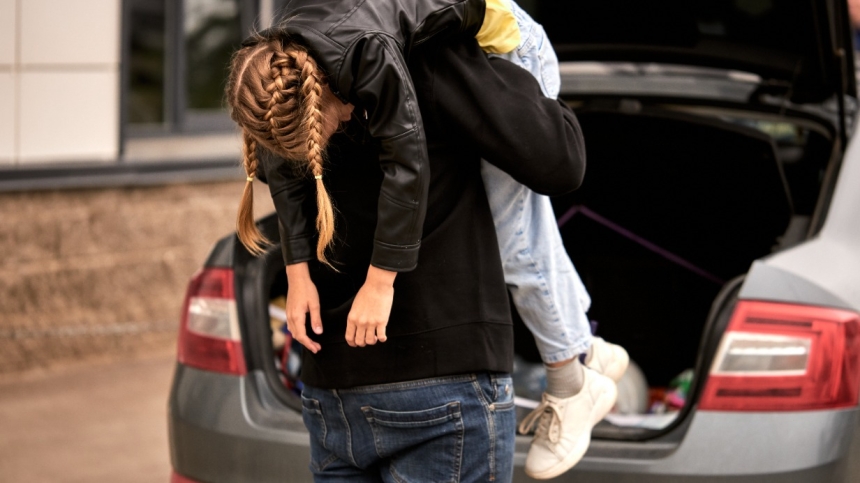 Пытался украсть 6-летнюю девочку: судили таксиста в Киевской области