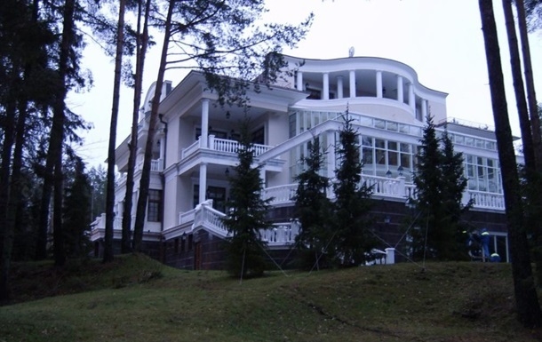 «Атака» на резиденцію Путіна: мешканці не чули роботи ППО