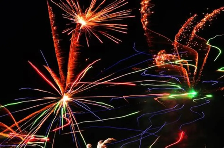 Полиция не получала жалоб: в Николаеве опровергли информацию о запуске фейерверков ночью