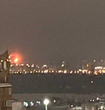 В Самарской области прогремели взрывы: сообщают о пожаре на нефтеперерабатывающем заводе